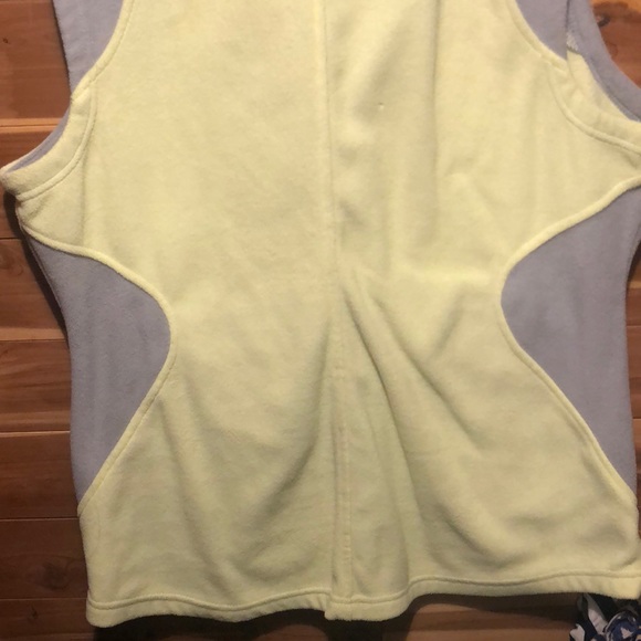 Lime green and gray vest - Picture 4 of 5